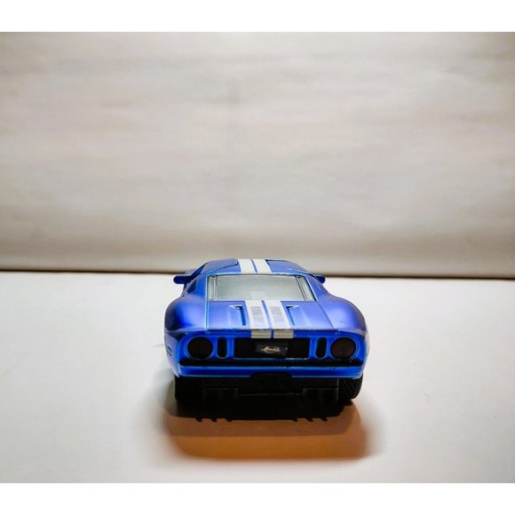 Jada Die Cast 2005 Ford GT 1:32 Scale Like the Real Thing - Picture 6 of 12